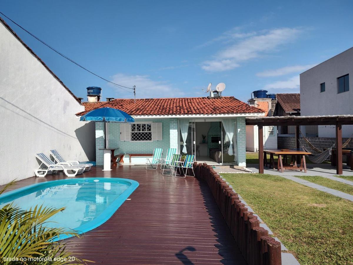 Casa Piscina Pinheira -sc Holiday home